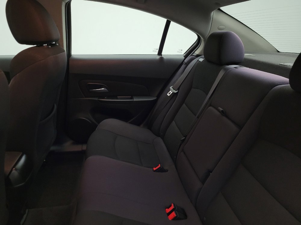 Used 2014 Chevrolet Cruze LT image 18