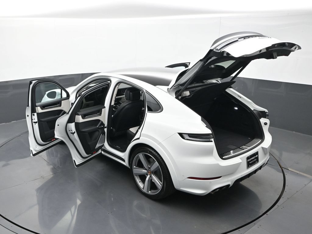 New 2026 Porsche Cayenne GTS AWD/4WD image 26