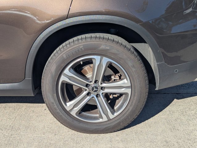 Used 2018 Mercedes-Benz GLC 300 image 6