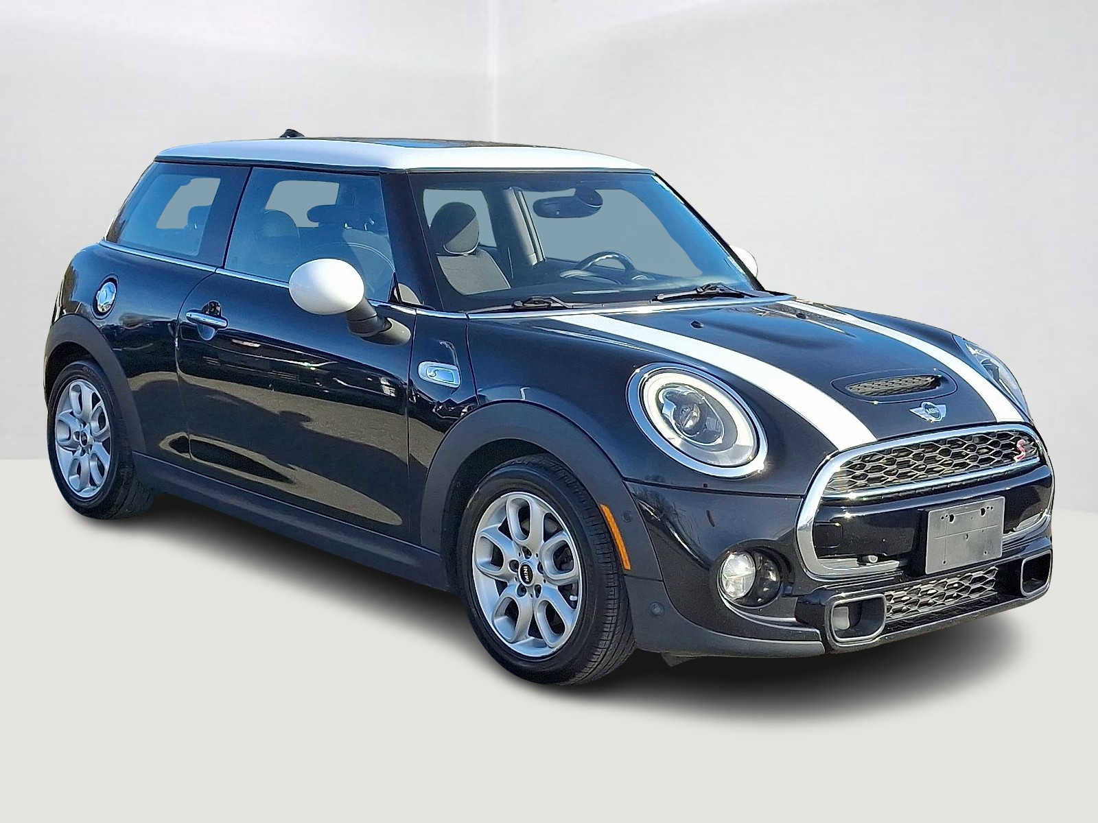 Used 2018 MINI Cooper S image 4