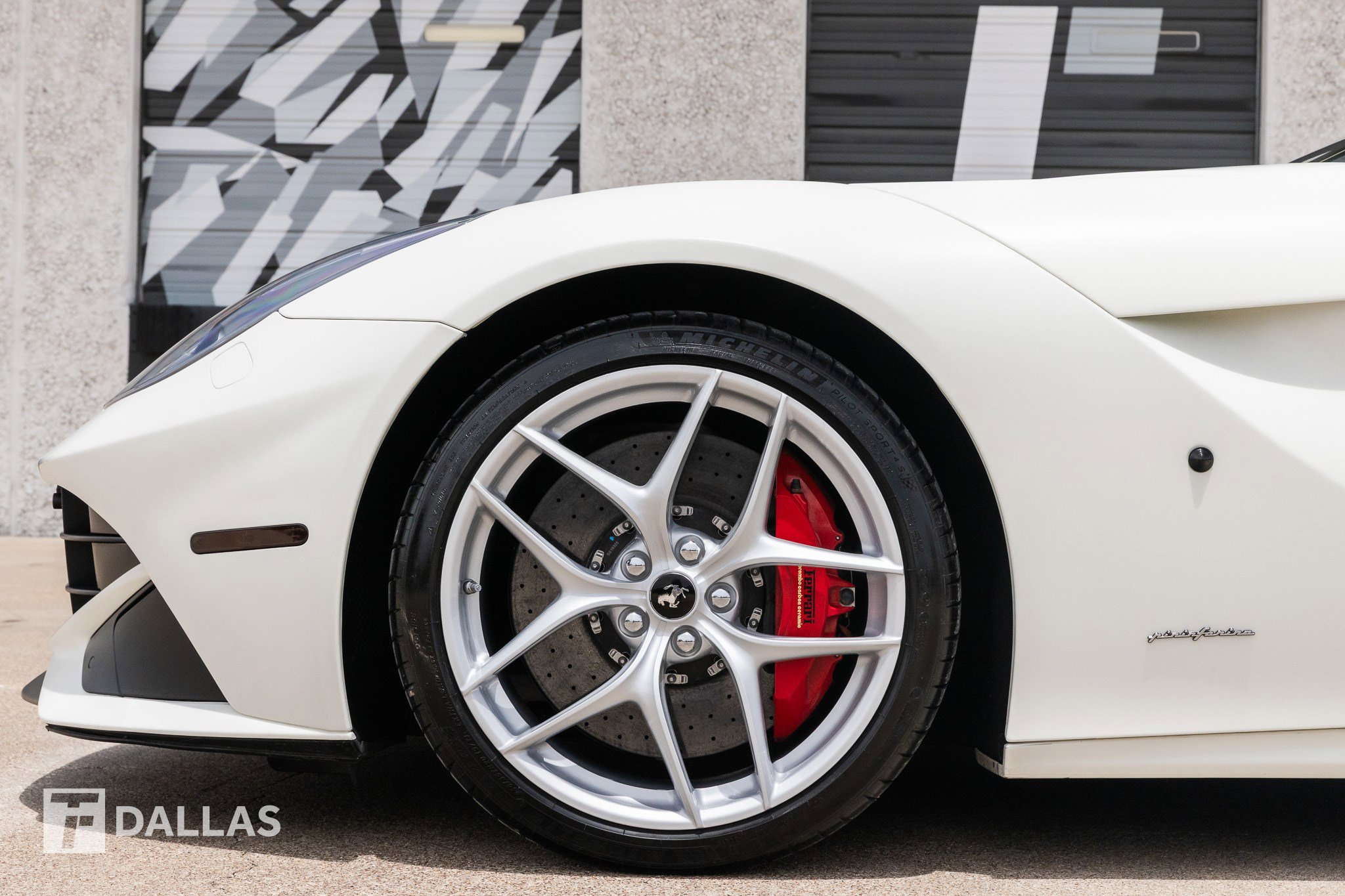 Used 2014 Ferrari F12 Berlinetta image 10
