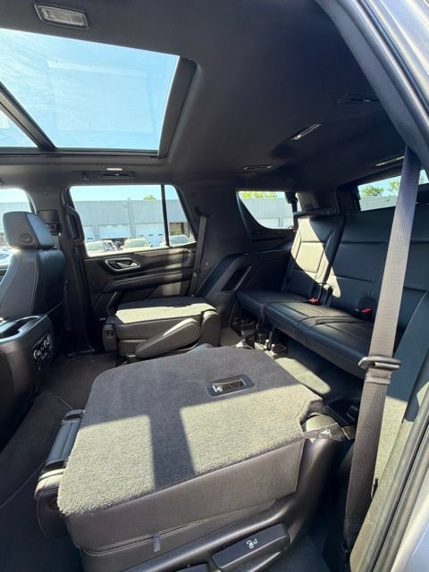 Used 2021 Chevrolet Tahoe Z71 w/ Luxury Package AWD/4WD image 26