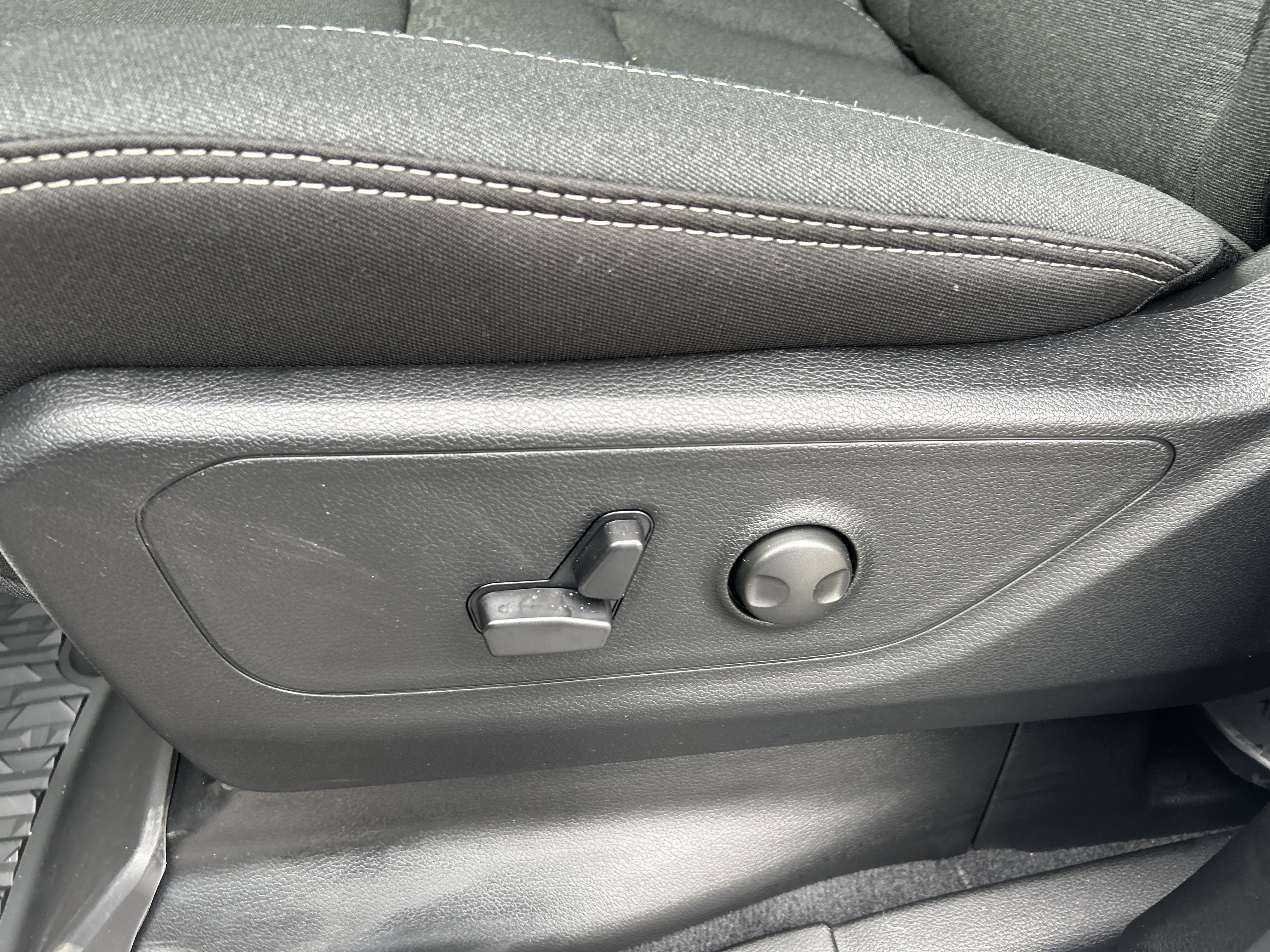 New 2026 RAM 1500 Big Horn w/ Night Edition image 16