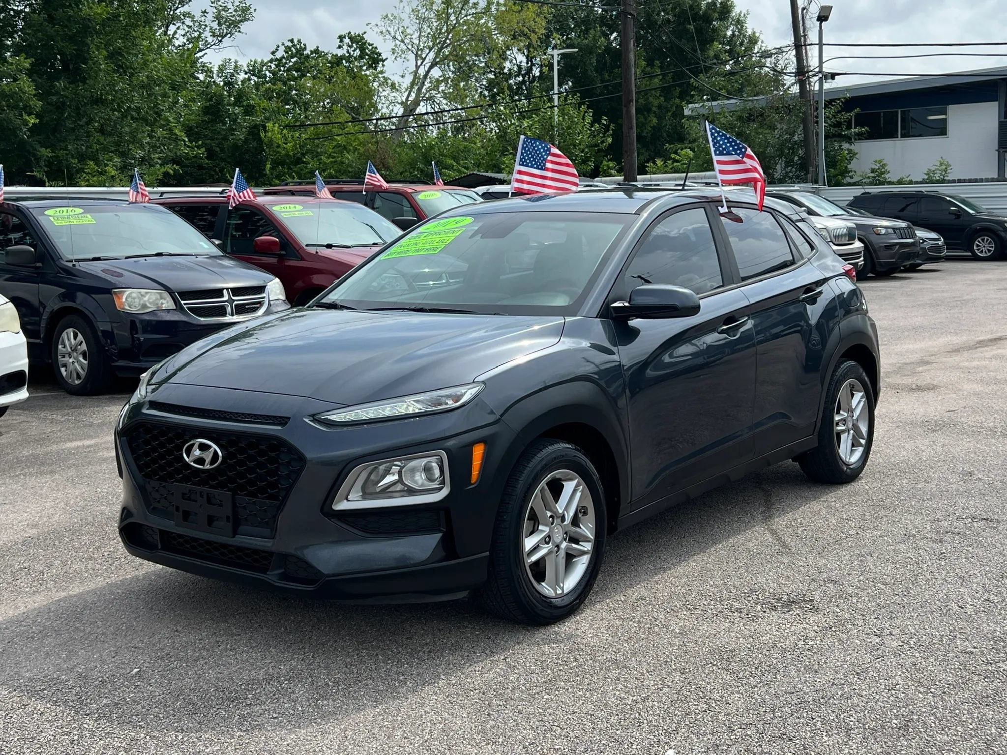 Used 2019 Hyundai Kona SE FWD image 2
