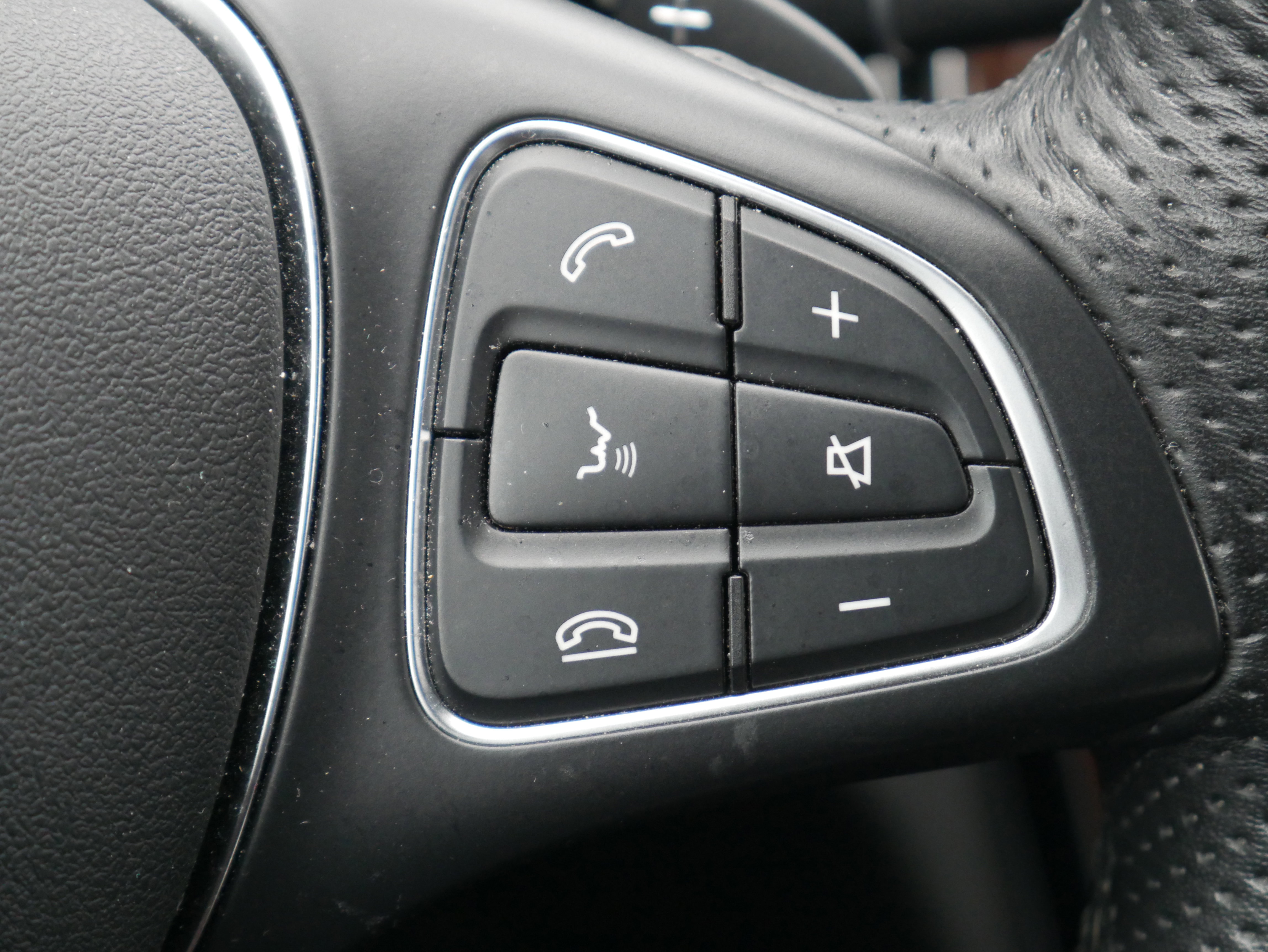 Used 2018 Mercedes-Benz C 300 C 300 image 22