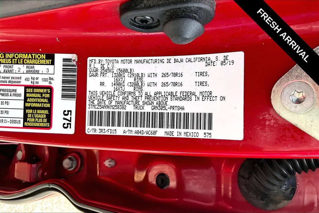 Used 2019 Toyota Tacoma TRD Off-Road AWD/4WD image 17