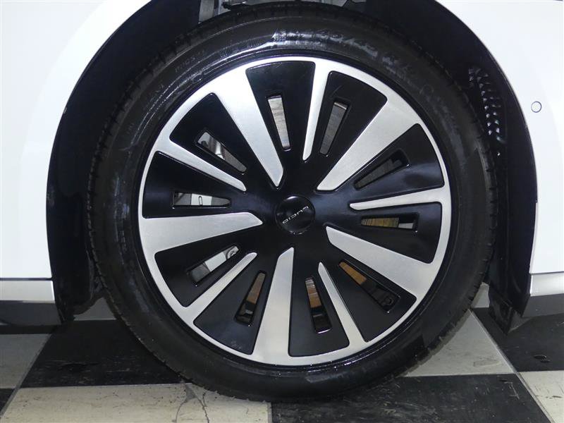 Used 2023 Lucid Air Pure AWD/4WD image 31