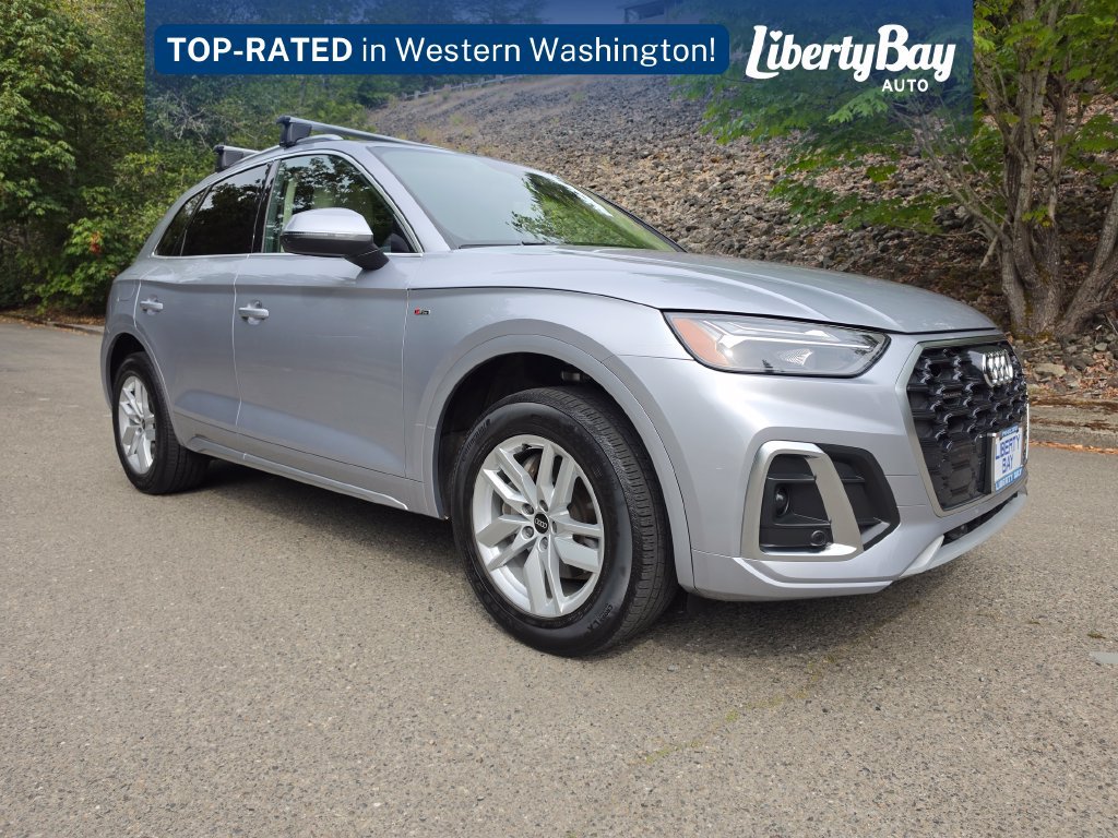 Used 2022 Audi Q5 2.0T Premium w/ Convenience Package AWD/4WD image 3