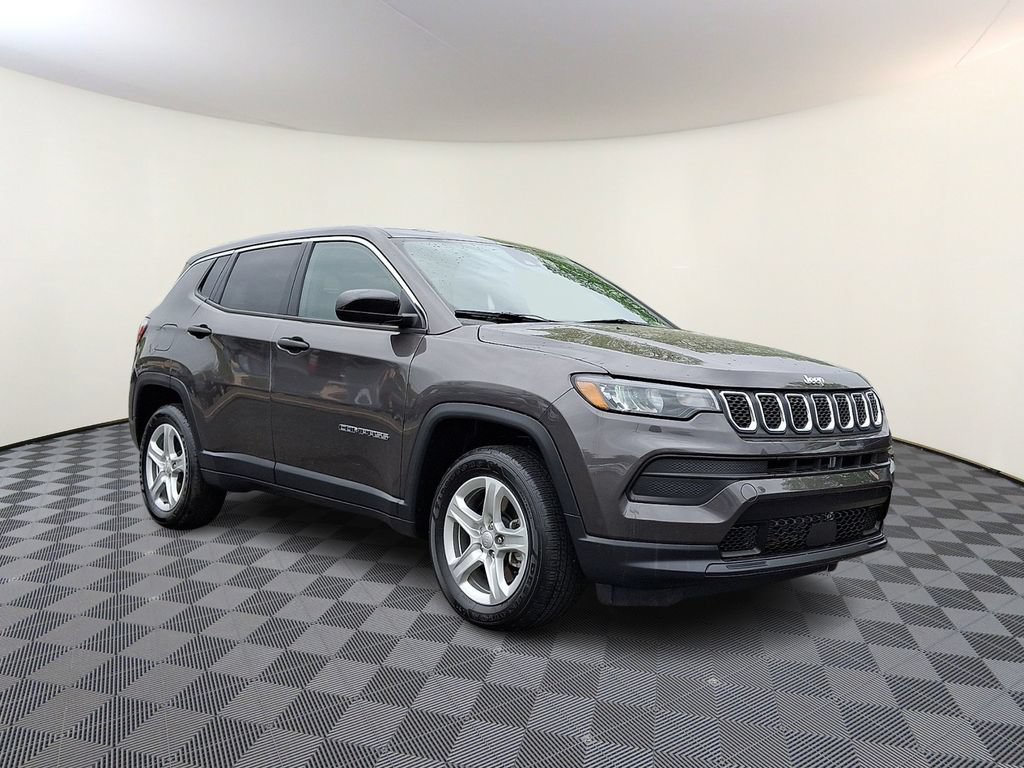 Used 2023 Jeep Compass Sport AWD/4WD image 1