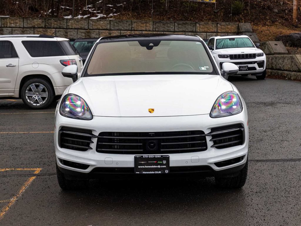 Used 2023 Porsche Cayenne Platinum Edition AWD/4WD image 2