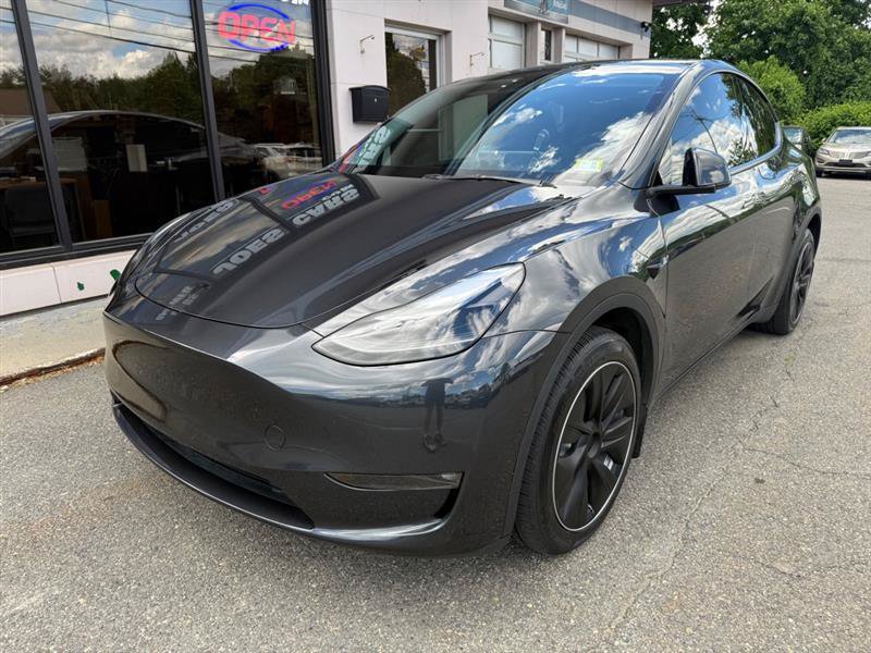 Used 2024 Tesla Model Y Long Range AWD/4WD image 7
