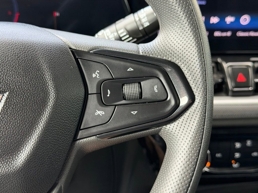 Used 2025 Chevrolet TrailBlazer LT AWD/4WD image 20