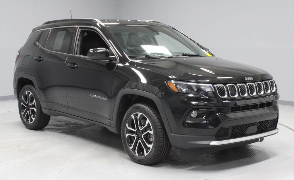 Used 2023 Jeep Compass Limited AWD/4WD image 1