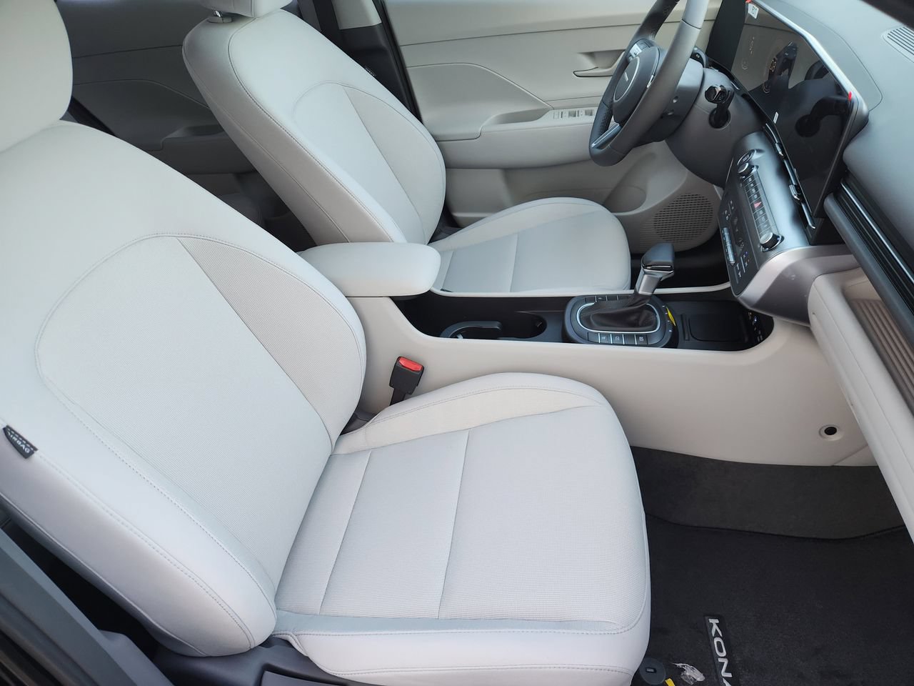 New 2026 Hyundai Kona SEL Sport FWD image 10