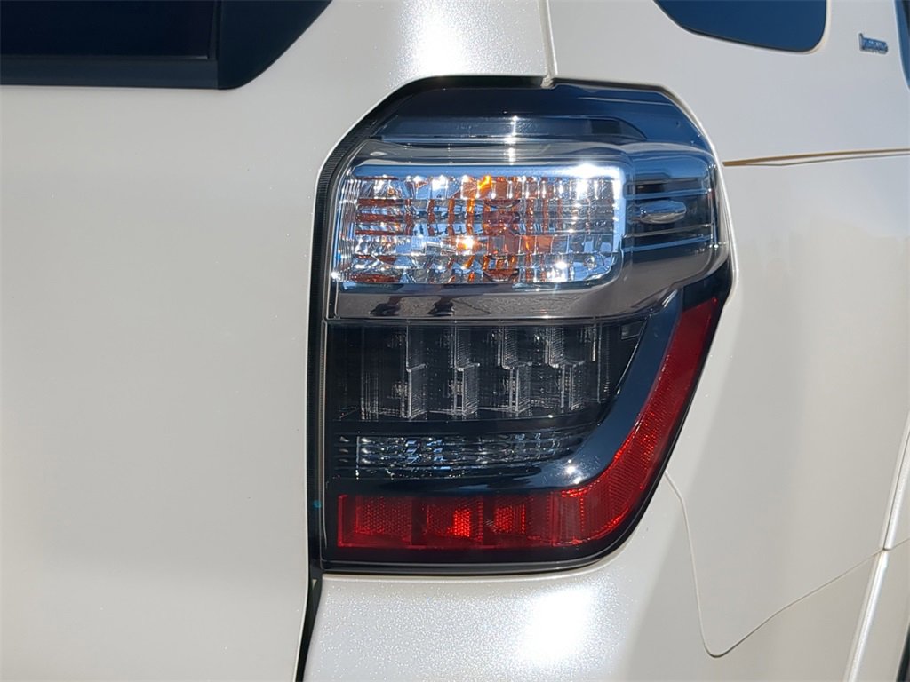 Used 2018 Toyota 4Runner Limited image 8