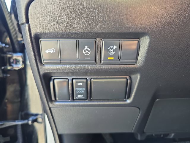 Used 2021 Nissan Armada Platinum w/ Captain's Chairs Package image 26