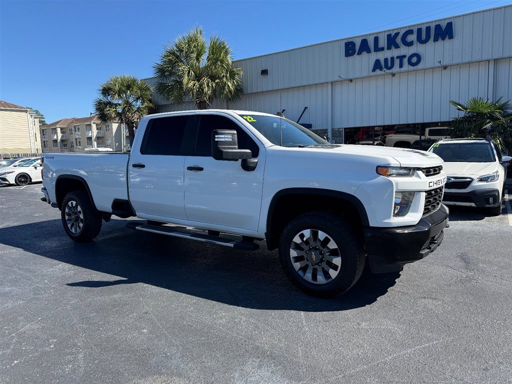 Used 2022 Chevrolet Silverado 2500 Custom w/ Custom Value Package image 3
