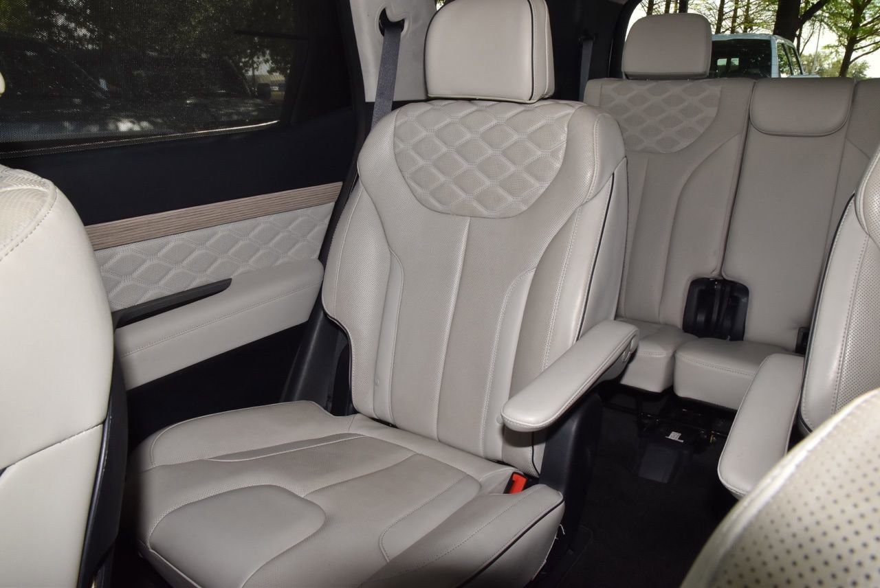 Used 2022 Hyundai Palisade Calligraphy image 21