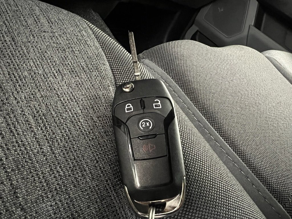 New 2025 Ford F550 4x4 Supercab Super Duty image 31