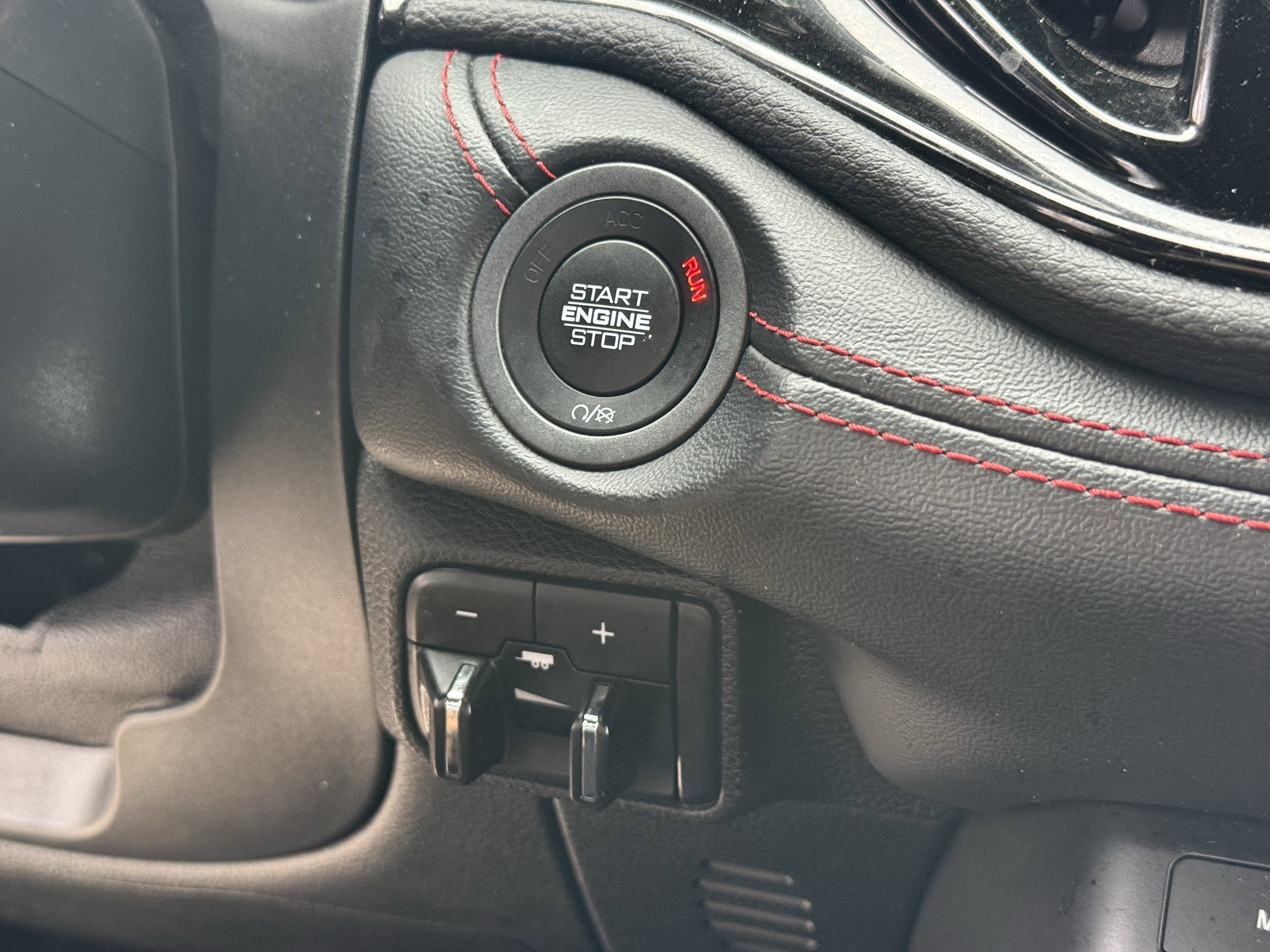 Used 2024 Dodge Durango GT image 25