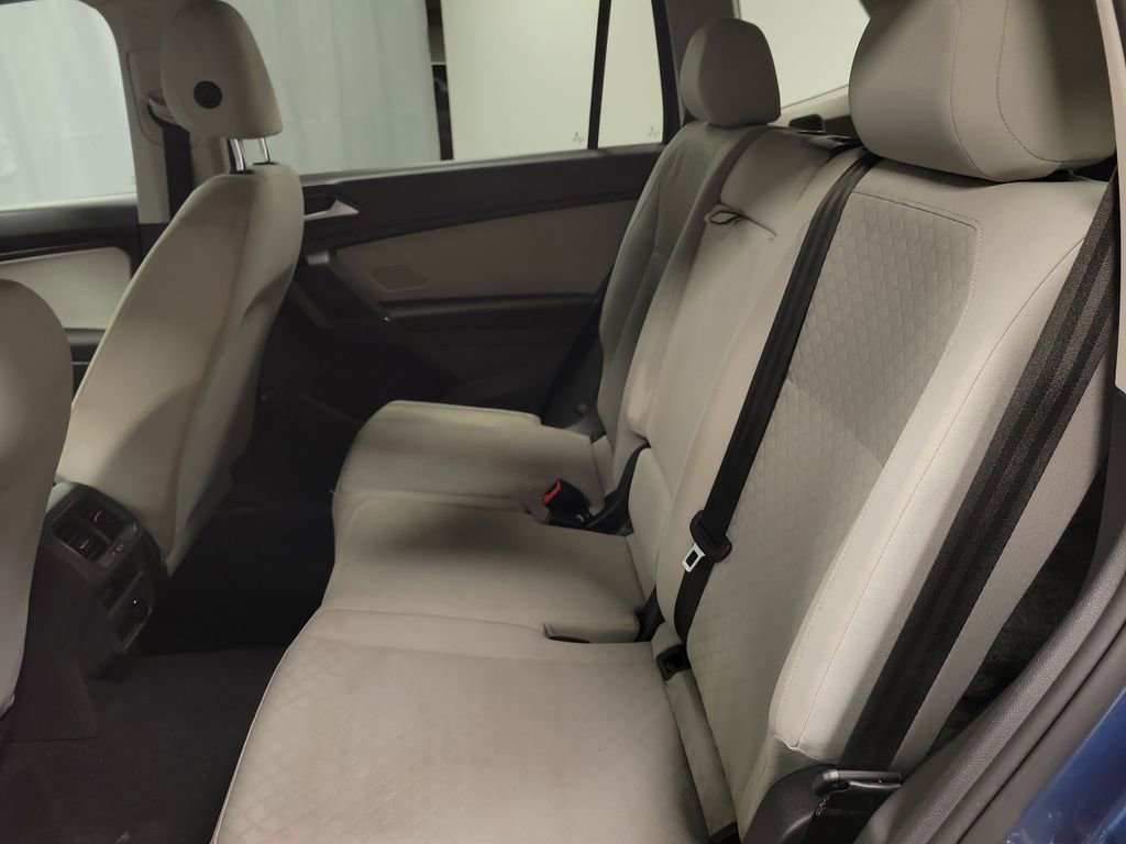 Used 2020 Volkswagen Tiguan S image 21