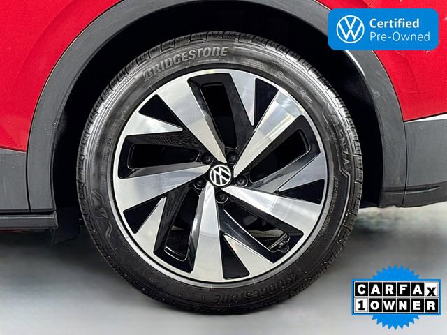 Certified 2021 Volkswagen ID.4 Pro S w/ Gradient Package image 33