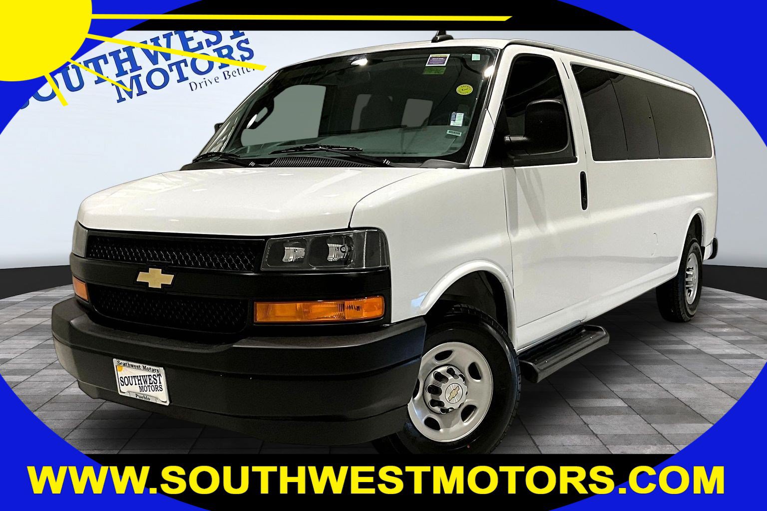 Used 2023 Chevrolet Express 3500 LS RWD image 1