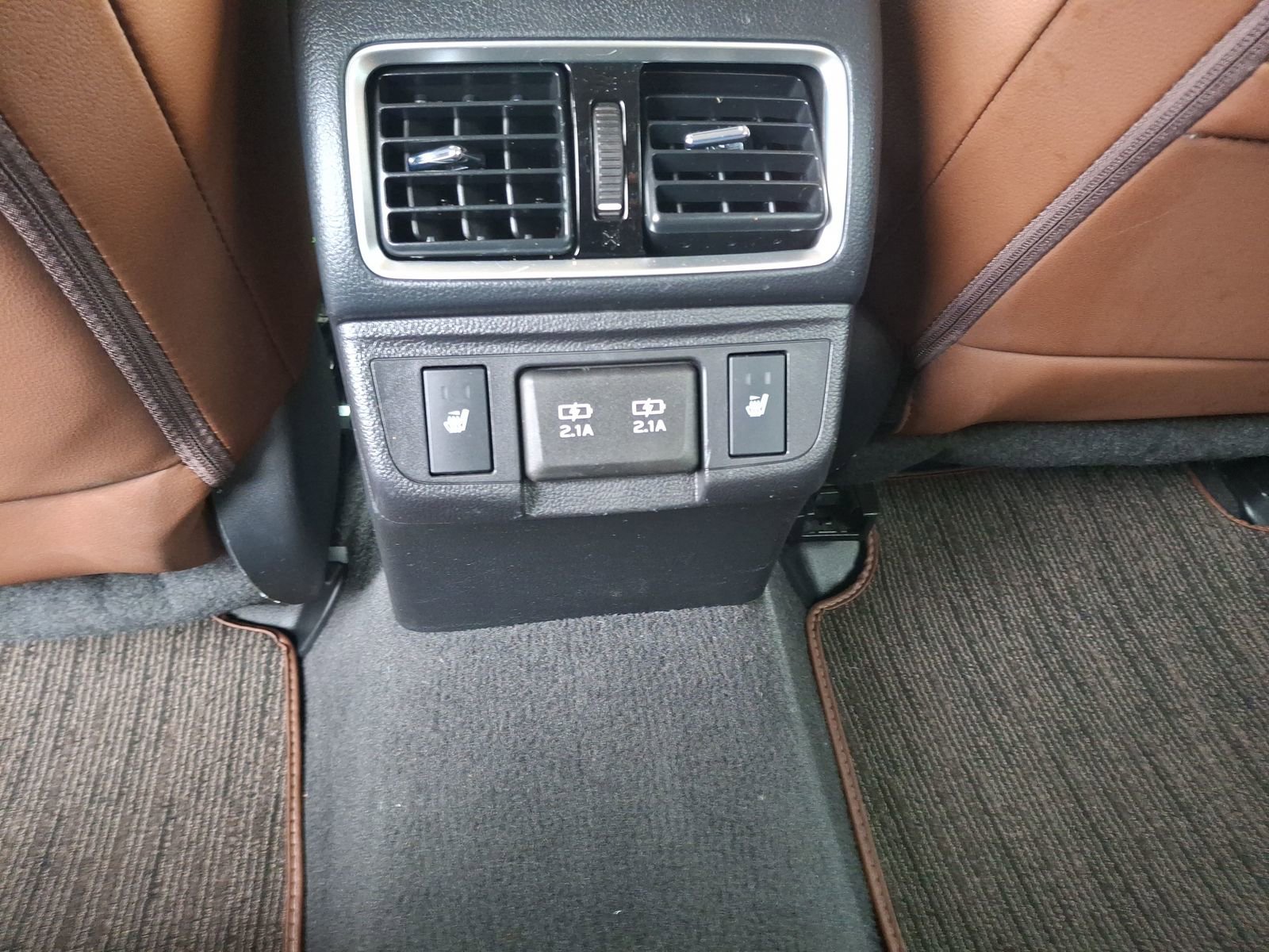 Used 2019 Subaru Outback 3.6R Touring w/ Popular Package #3A AWD/4WD image 13