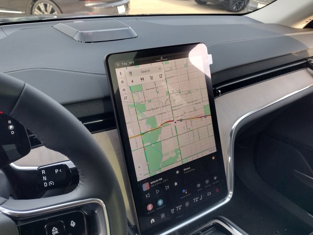 New 2025 Volvo EX90 Plus image 16