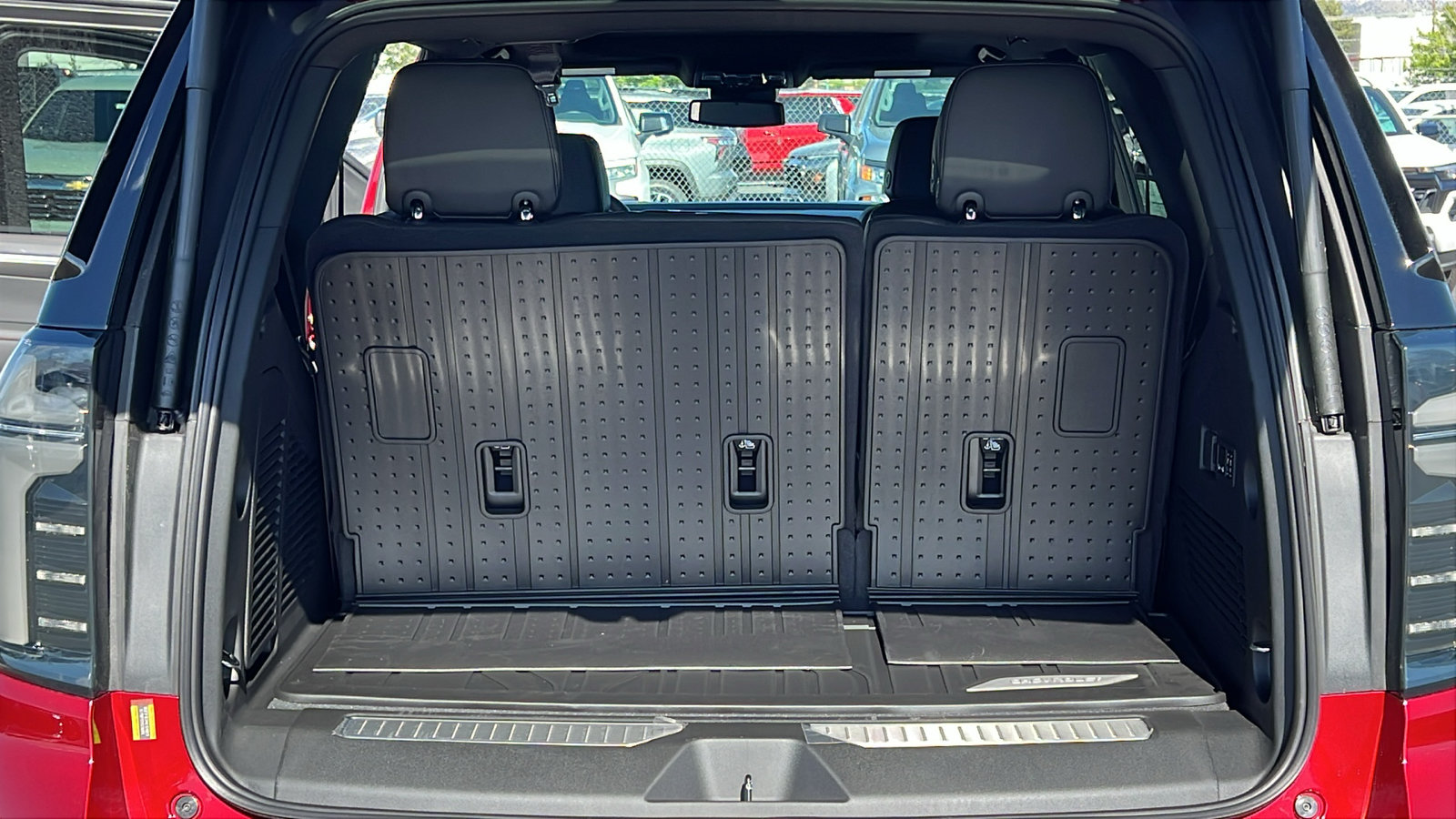 New 2026 Chevrolet Tahoe RST w/ Comfort Package AWD/4WD image 12