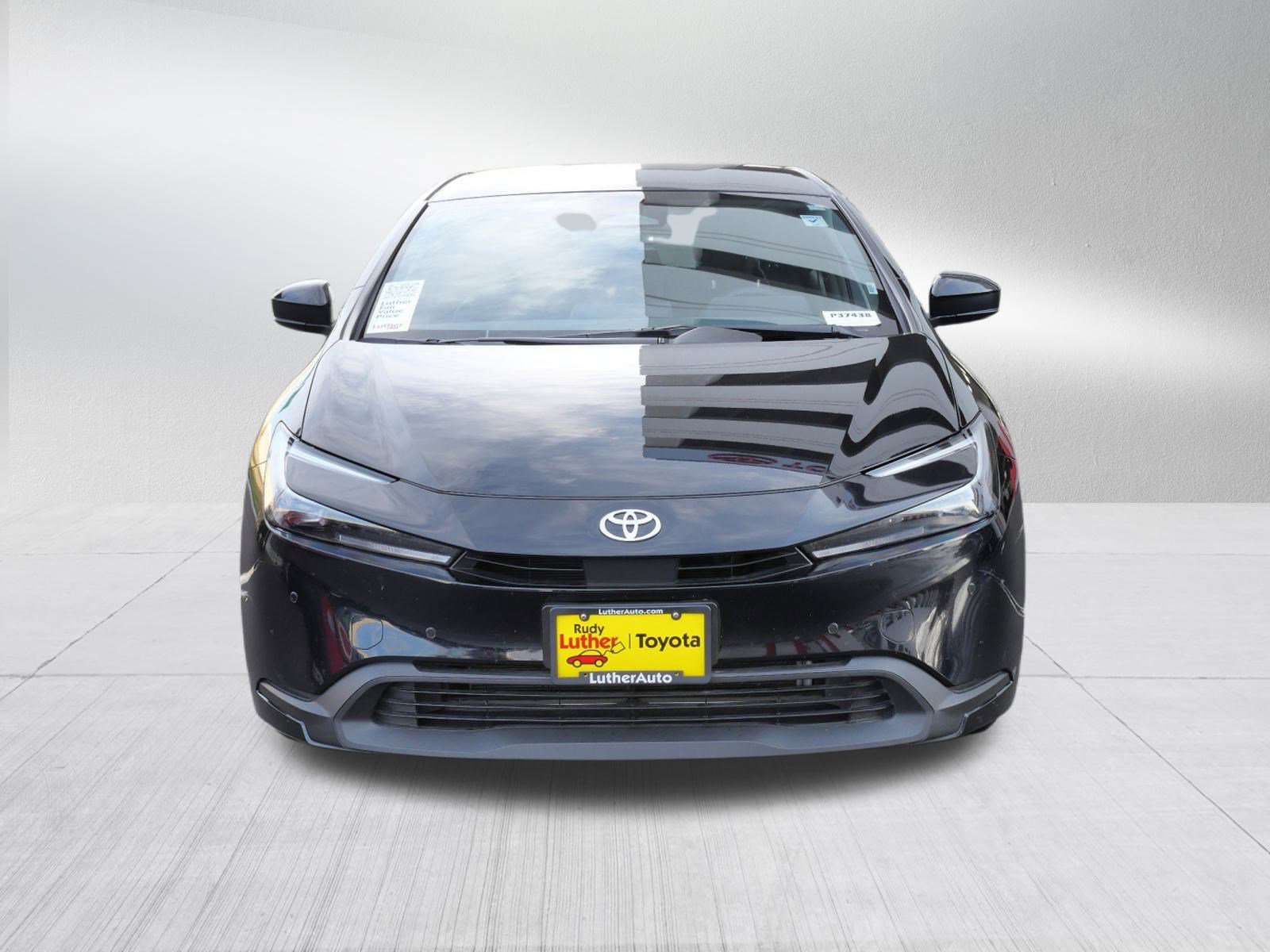 Certified 2025 Toyota Prius LE video 2