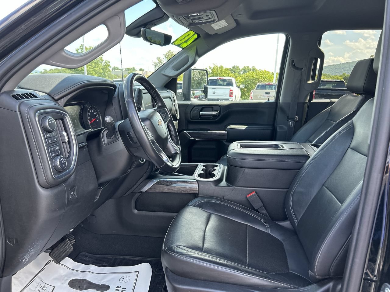 Used 2020 Chevrolet Silverado 2500 LTZ w/ LTZ Premium Package AWD/4WD image 22