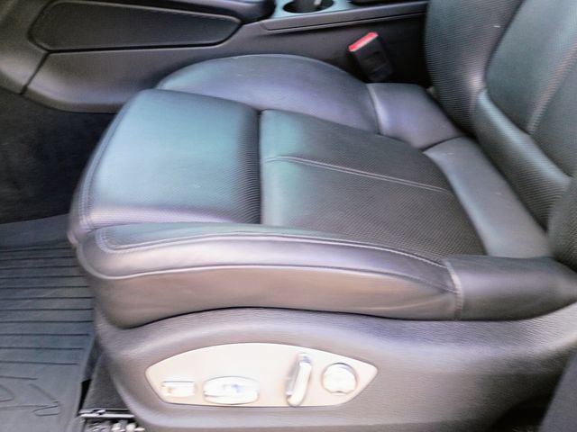 Used 2022 Porsche Macan AWD/4WD image 31