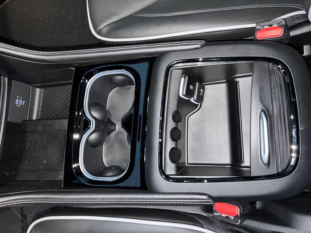 New 2026 Chrysler Pacifica Limited w/ Trailer Tow Group image 27