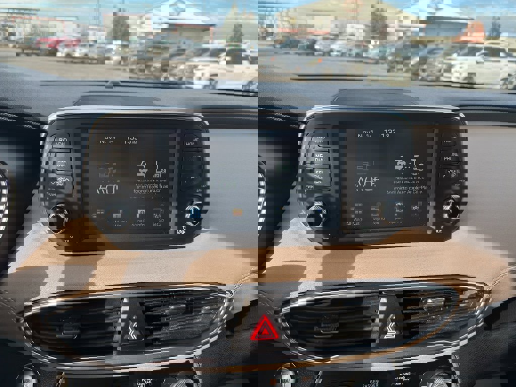 Used 2019 Hyundai Santa Fe Limited image 10