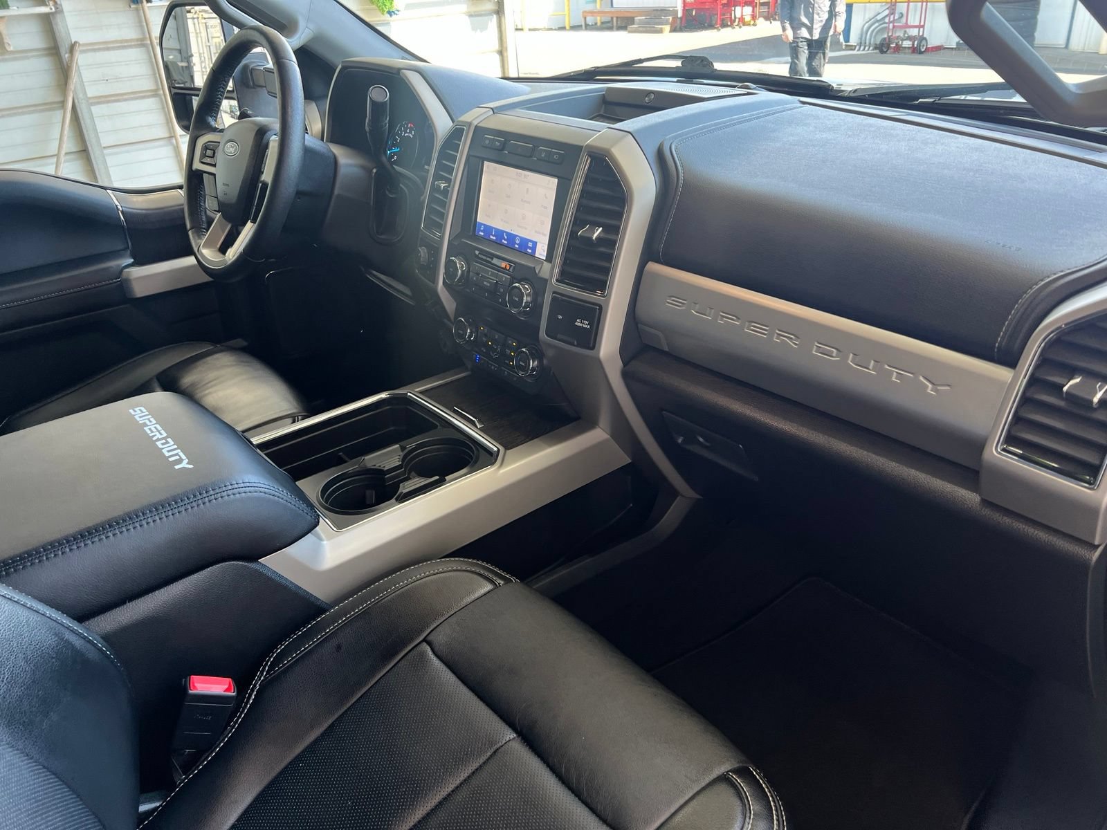 Used 2021 Ford F250 Lariat w/ Lariat Ultimate Package AWD/4WD image 18