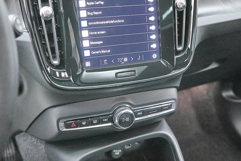 Certified 2023 Volvo XC40 Recharge Ultimate w/ Protection Package Premier image 16