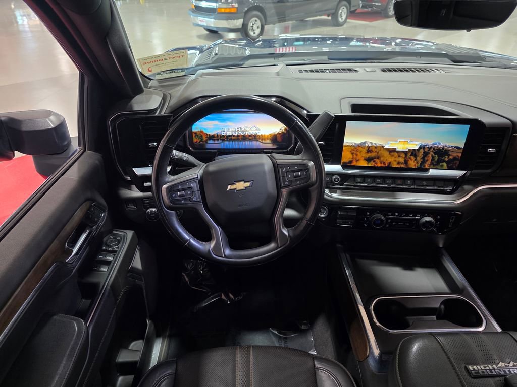 Certified 2024 Chevrolet Silverado 3500 High Country w/ High Country Premium Package AWD/4WD image 16