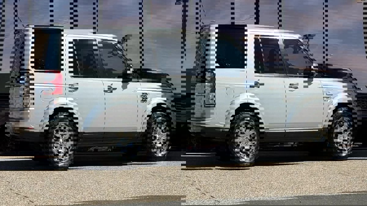 Used 2011 Land Rover LR4 HSE LUX image 14