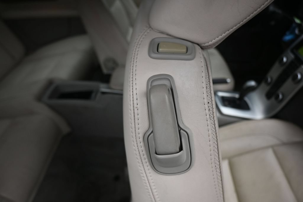 Used 2011 Volvo C70 T5 FWD image 31