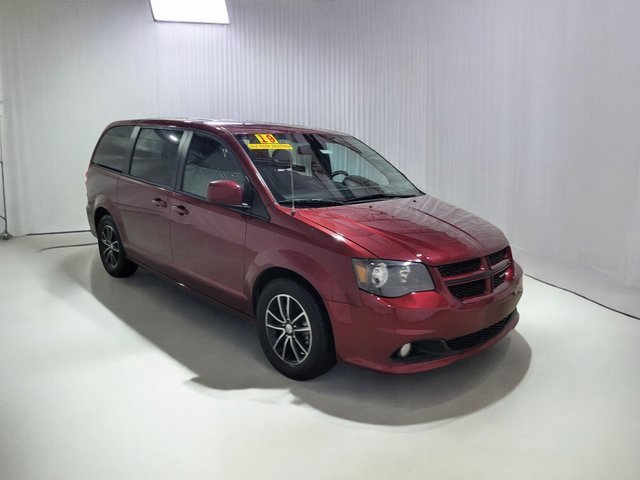 Used 2019 Dodge Grand Caravan GT image 2