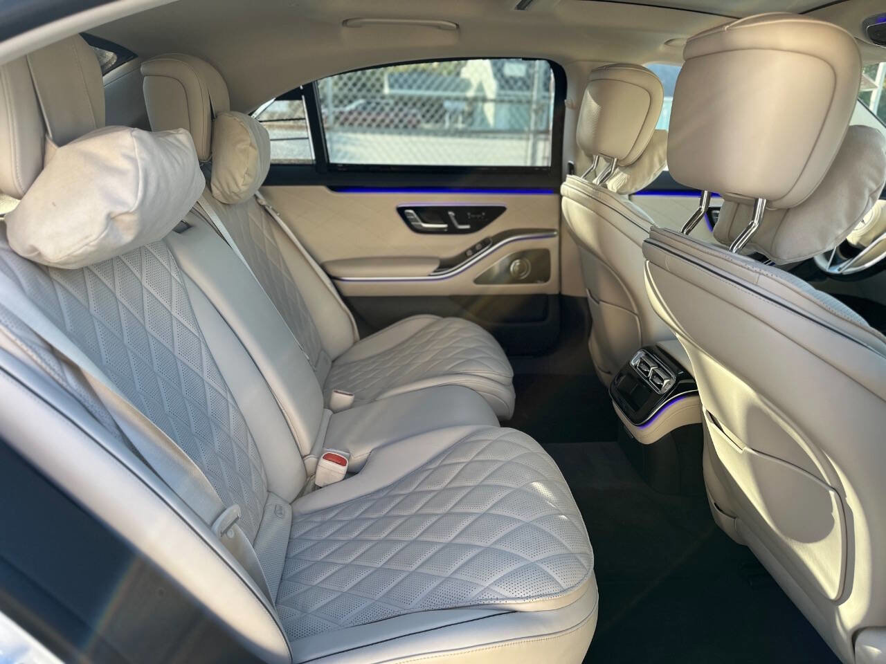 Used 2025 Mercedes-Benz S 580 4MATIC Sedan image 12