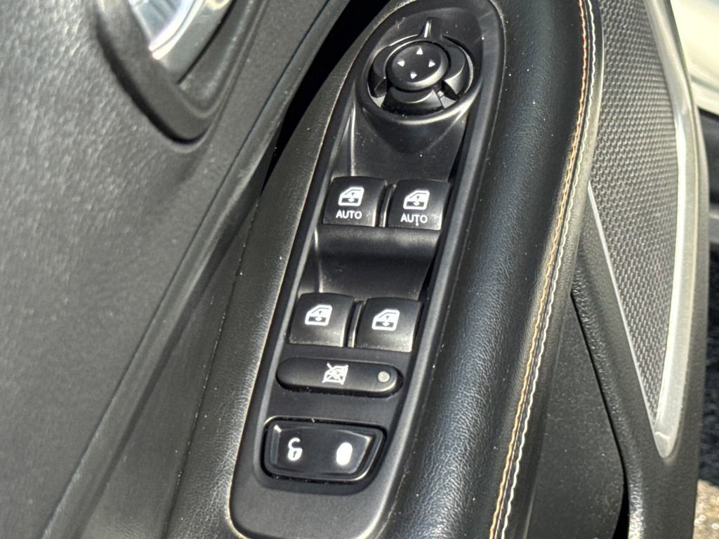 Used 2020 Jeep Compass Latitude w/ Cold Weather Group AWD/4WD image 27