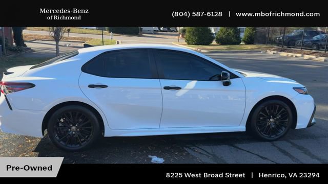 Used 2022 Toyota Camry SE w/ Convenience Package image 3