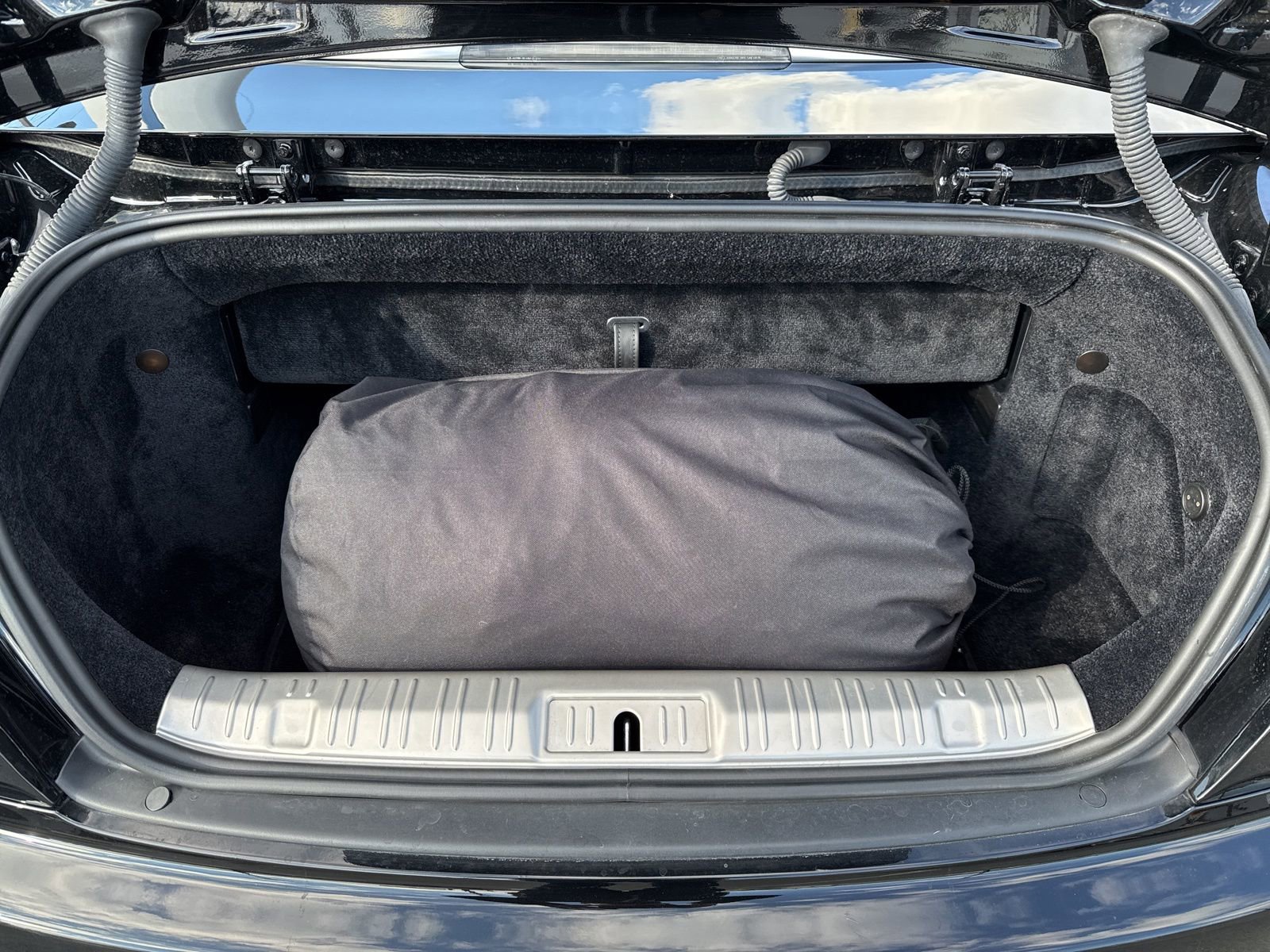 Used 2018 Rolls-Royce Dawn image 69