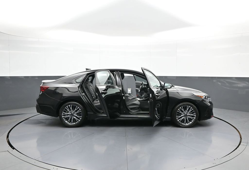 Certified 2023 Kia Forte GT-Line w/ GT-Line Premium Package FWD image 41
