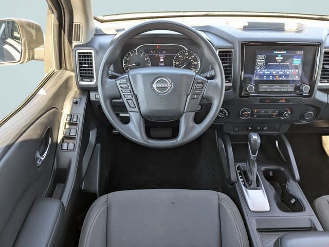 Used 2022 Nissan Frontier SV w/ Technology Package image 15