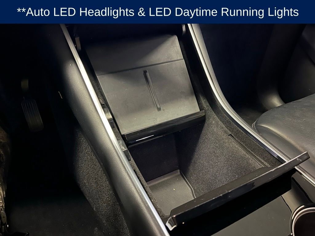 Used 2021 Tesla Model Y Long Range image 10