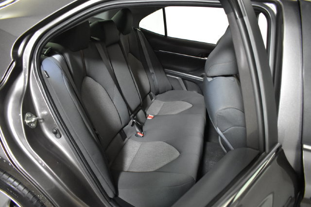 Used 2020 Toyota Camry LE w/ Cold Weather Package AWD/4WD image 31