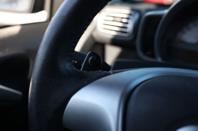 Used 2009 smart fortwo pure image 26